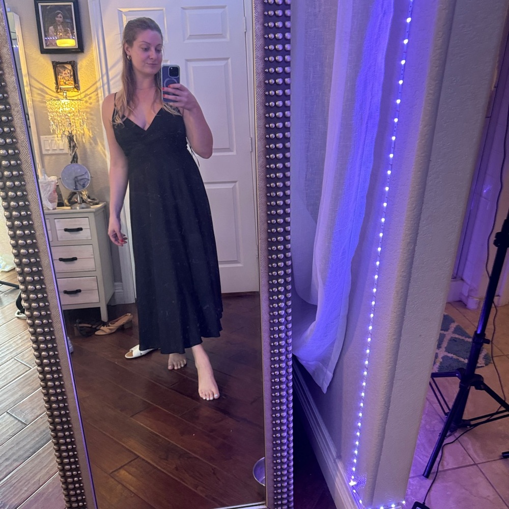 Black linen Zara dress